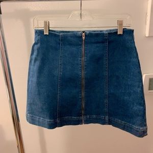 BDG Urban Outfitters denim zipper skirt size medium